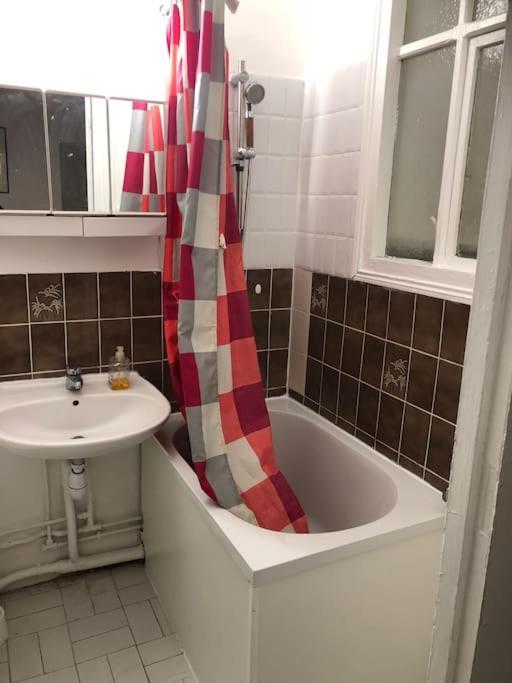 Beau Appartement,Proche De Metro Paris Eksteriør bilde